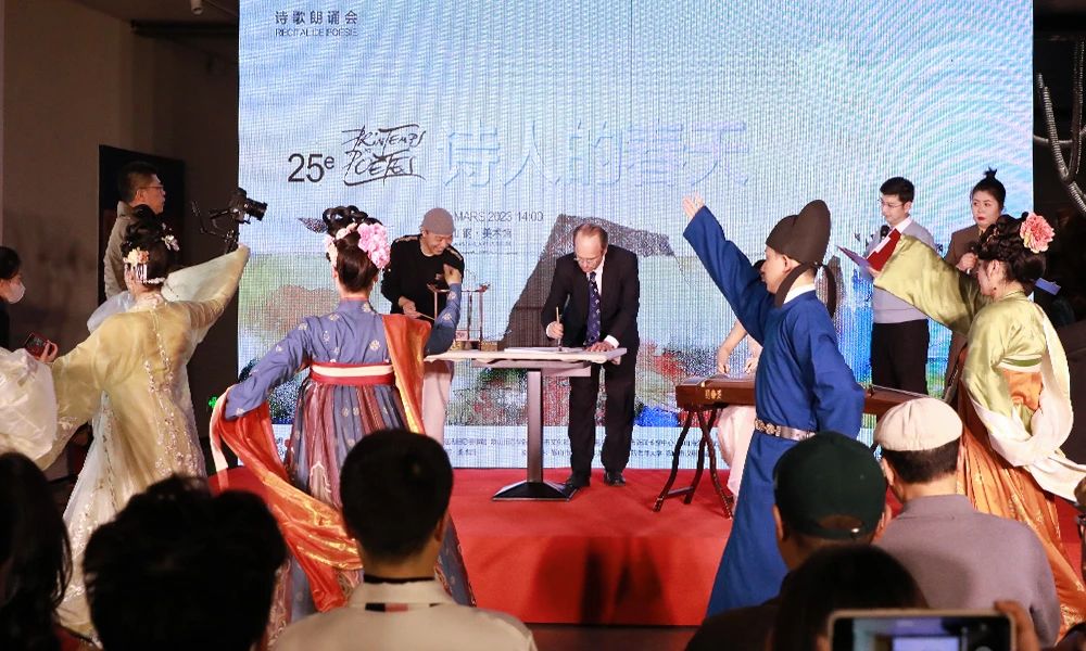 91c8279ea2c24327867f704cee855d37.jpg 91c8279ea2c24327867f704cee855d37.jpg