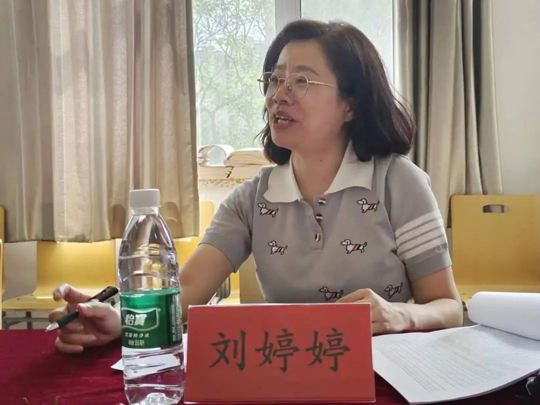 072b4ae74515485c94f54e6129ee58c6.jpg 072b4ae74515485c94f54e6129ee58c6.jpg