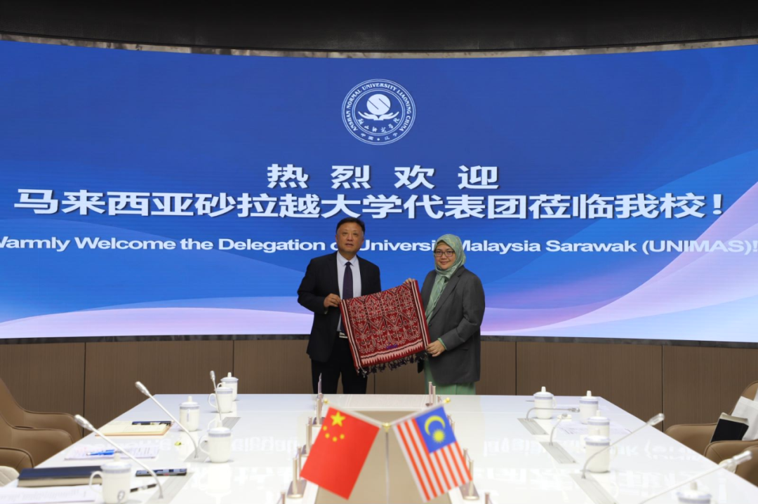 691a95dea11e4d2aa4248d2803fbcaff.png 691a95dea11e4d2aa4248d2803fbcaff.png