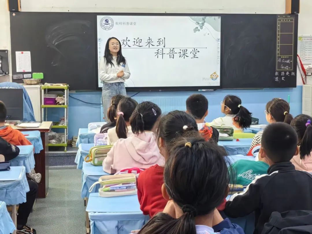 4cdb225c3c014a3ba3962de080a2747b.jpg 4cdb225c3c014a3ba3962de080a2747b.jpg